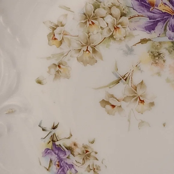 DECORATIVE PLATE FLORAL DESIGN please note plate stand not included - Picture 6 of 10